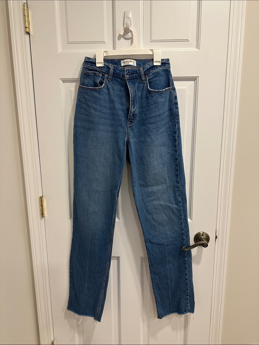 Abercrombie & Fitch Curve Love 90s Straight Ultra High Rise Jean - Long